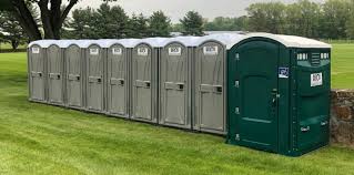 Best VIP or Luxury Restroom Trailers  in Robstown, TX